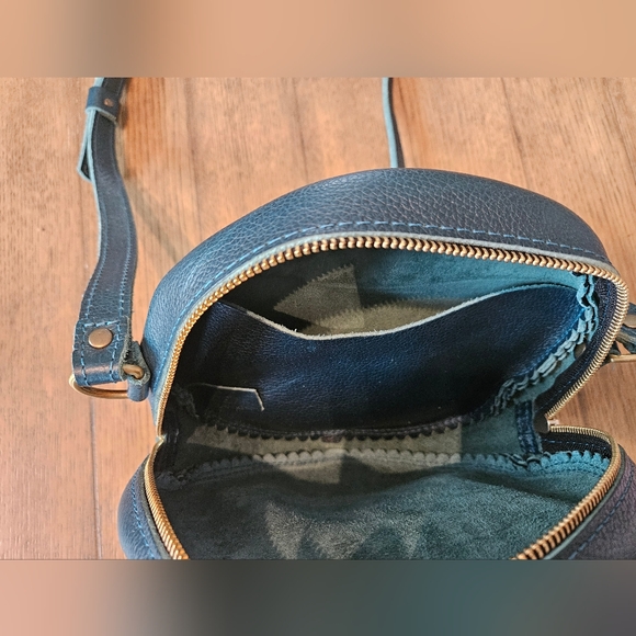 Portland Leather Almost Perfect Crossbody - Picture 6 of 7